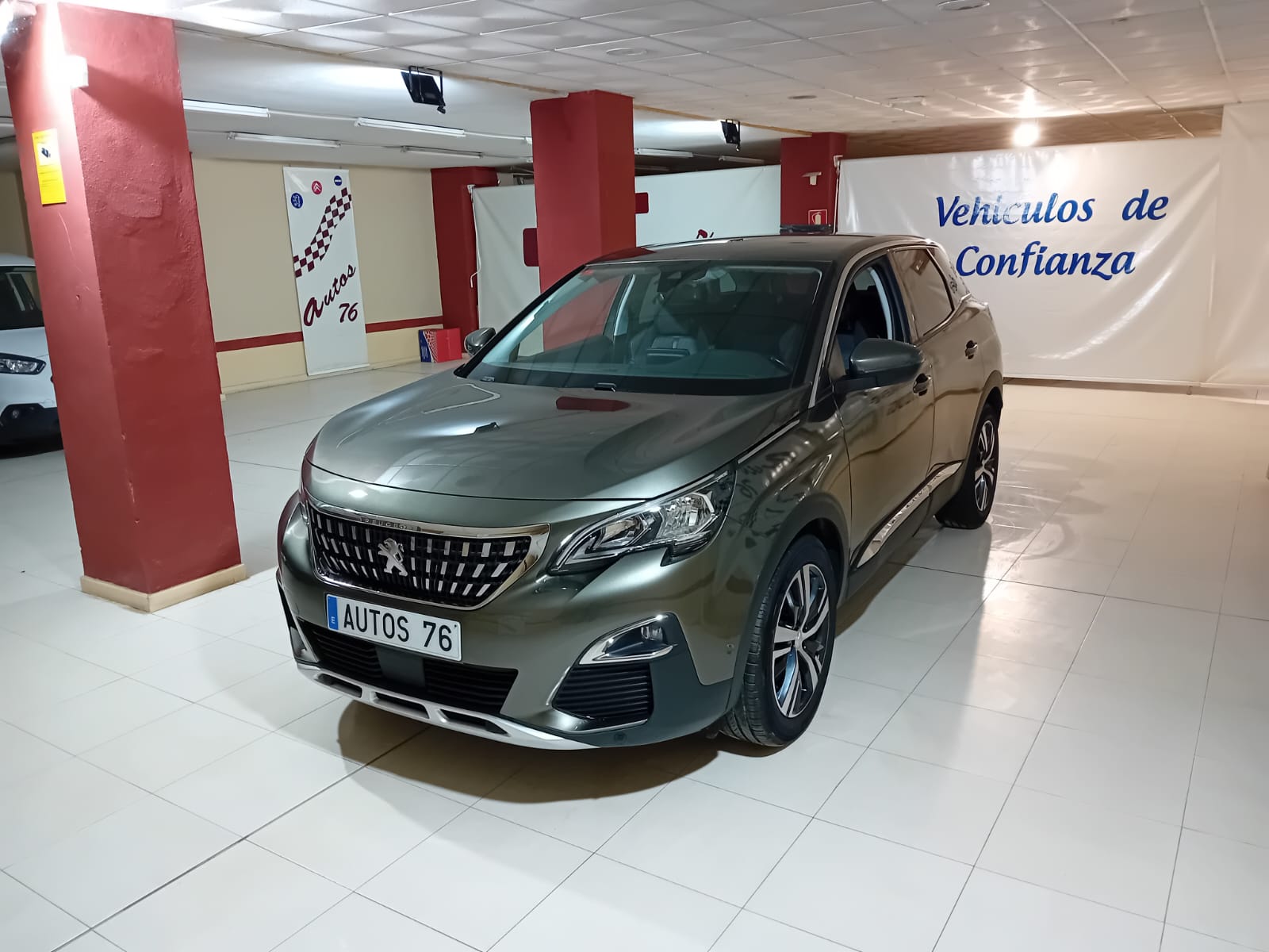 PEUGEOT 3008 (1.5BlueHDi Active Pack S&S 130) en Badajoz
