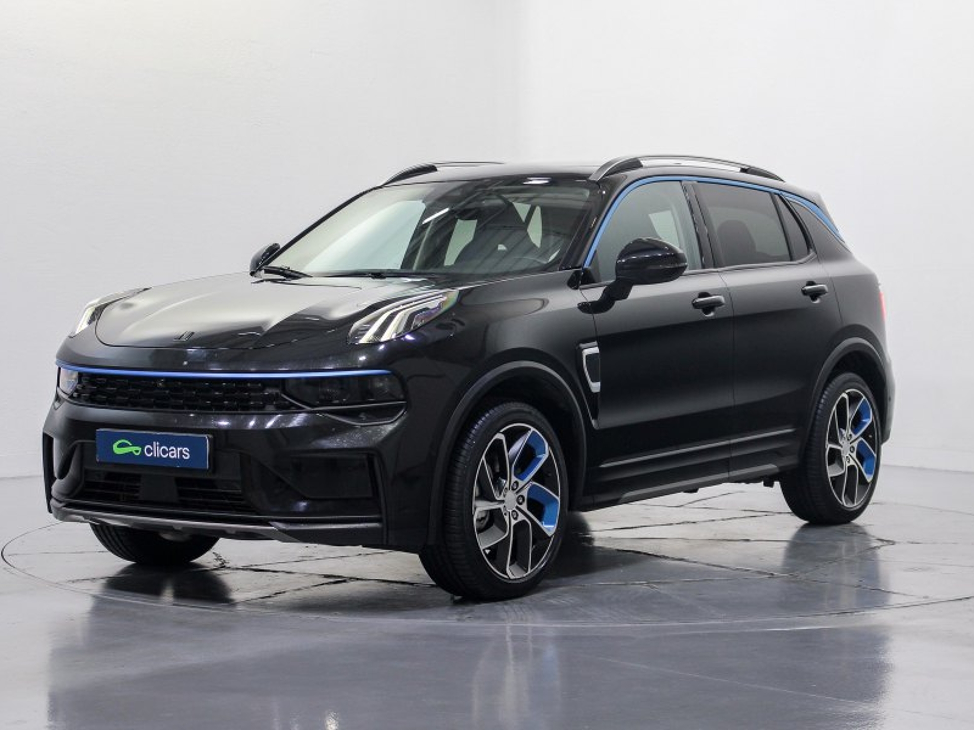 Imagen de LYNK & CO 01