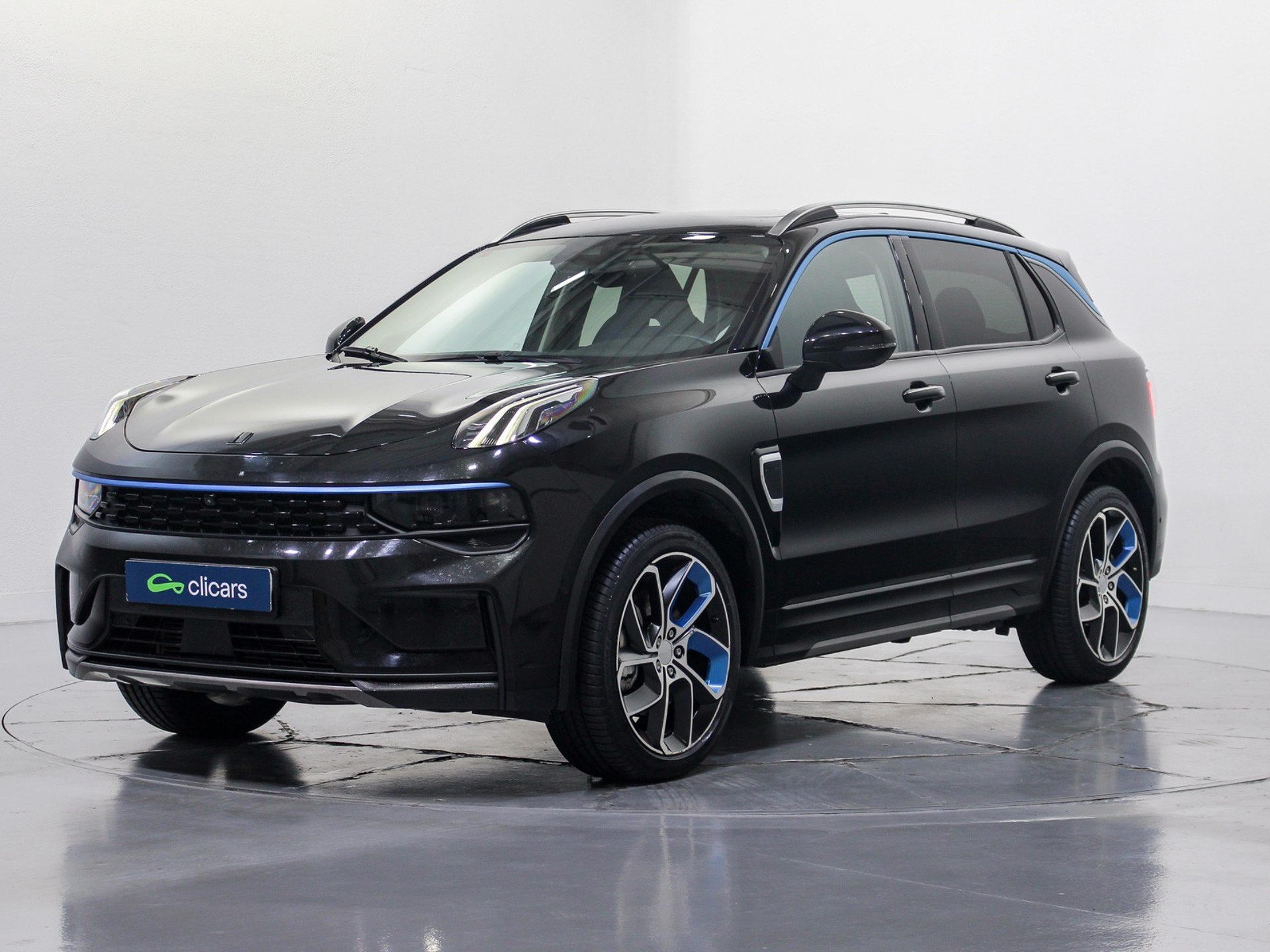 Imagen de LYNK & CO 01