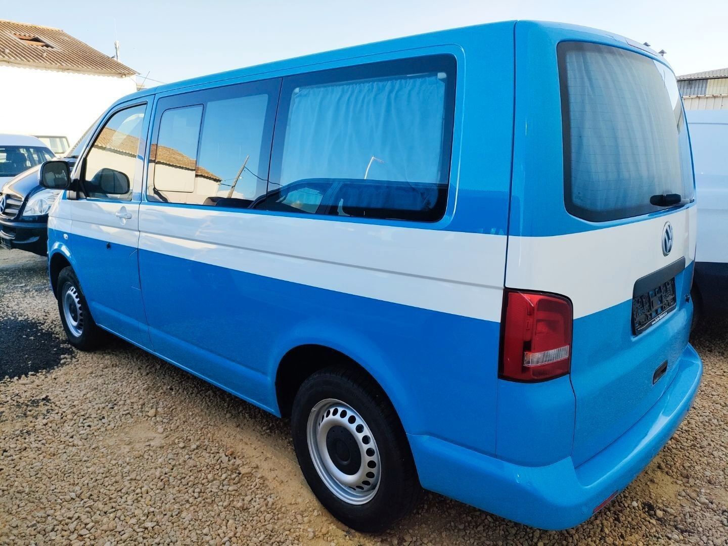 Foto del VOLKSWAGEN Transporter Kombi PRO 2.0TDI BMT Techo Normal 140