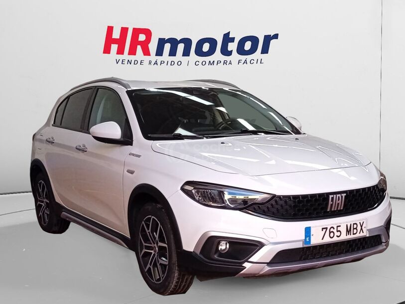 Foto del FIAT Tipo 1.5 Hybrid Cross DCT