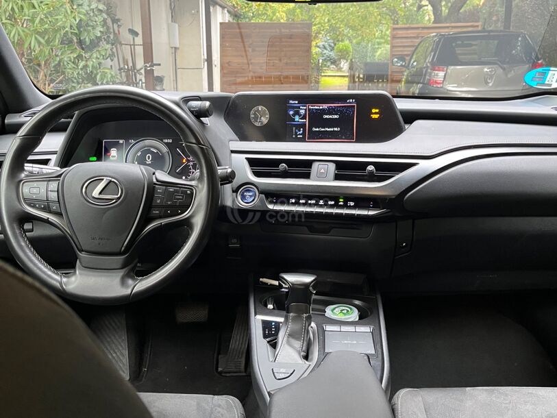 Foto del LEXUS UX 250h Business 2WD