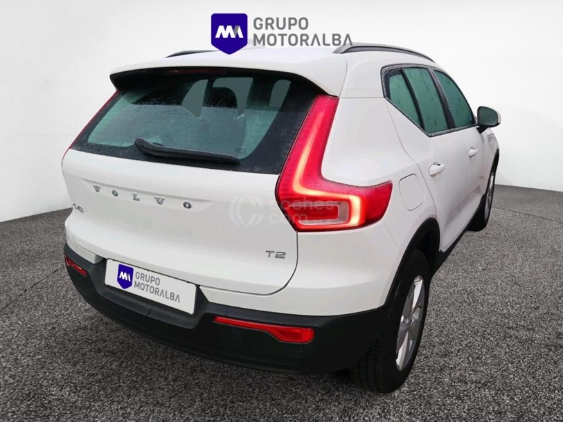 Foto del VOLVO XC40 T2 Momentum Core