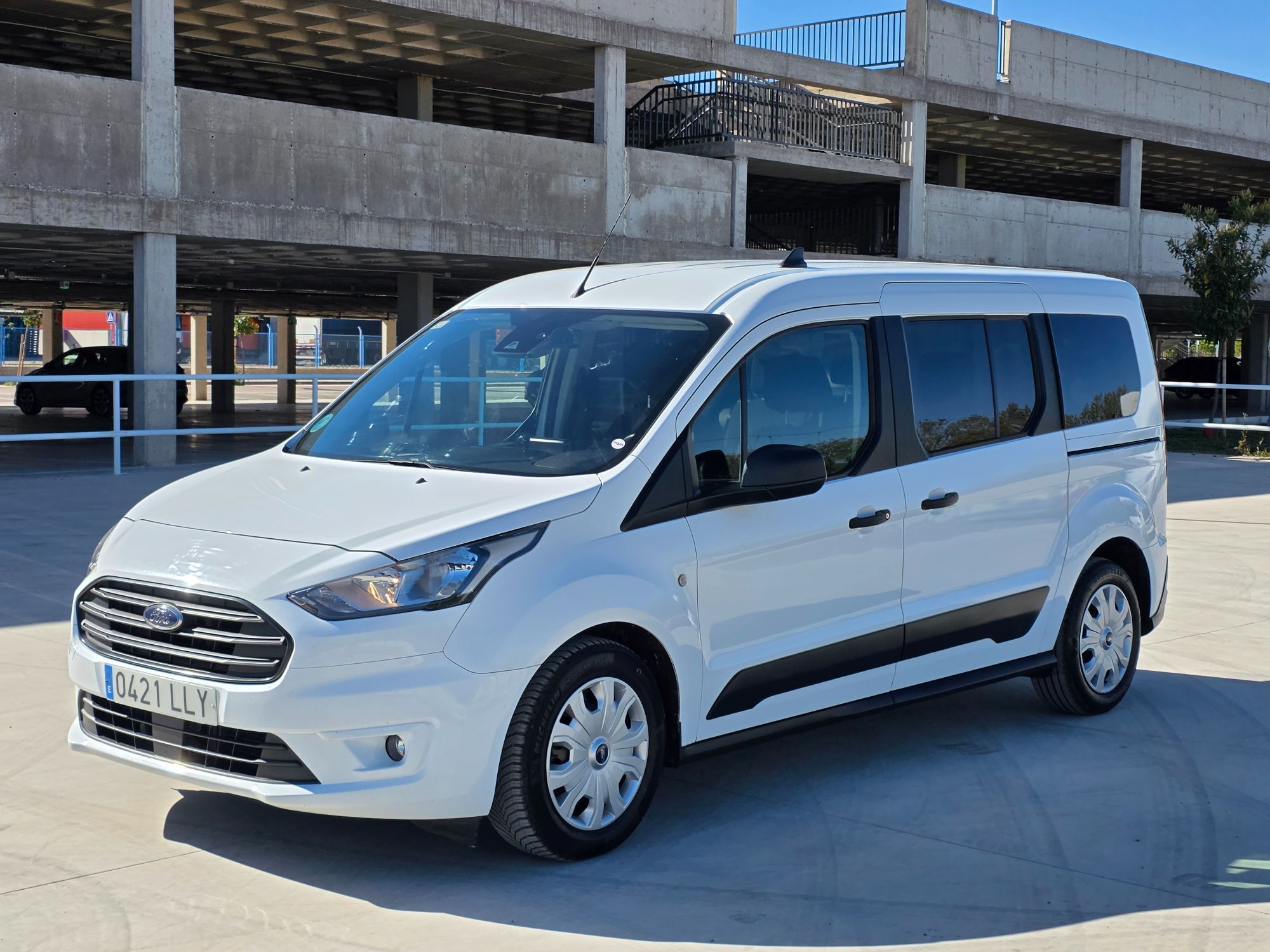 Foto del FORD Transit Connect FT 230 Kombi S&S B. Larga L2 Trend 120