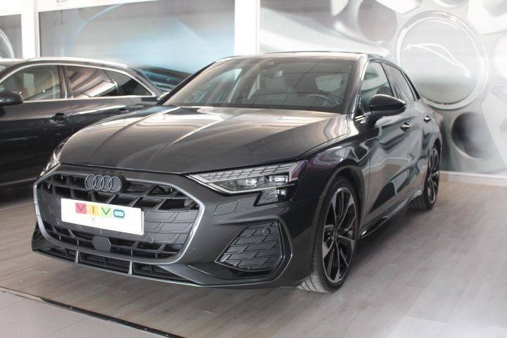 AUDI A3 (Sportback 35 TFSI Black line edition) en Almería