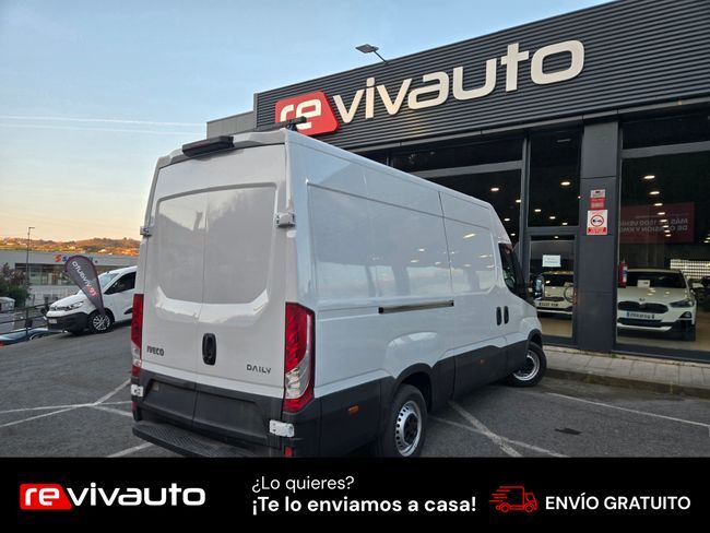 Foto del IVECO Daily Furgón 35S16 V 3000 H1 7.3 156