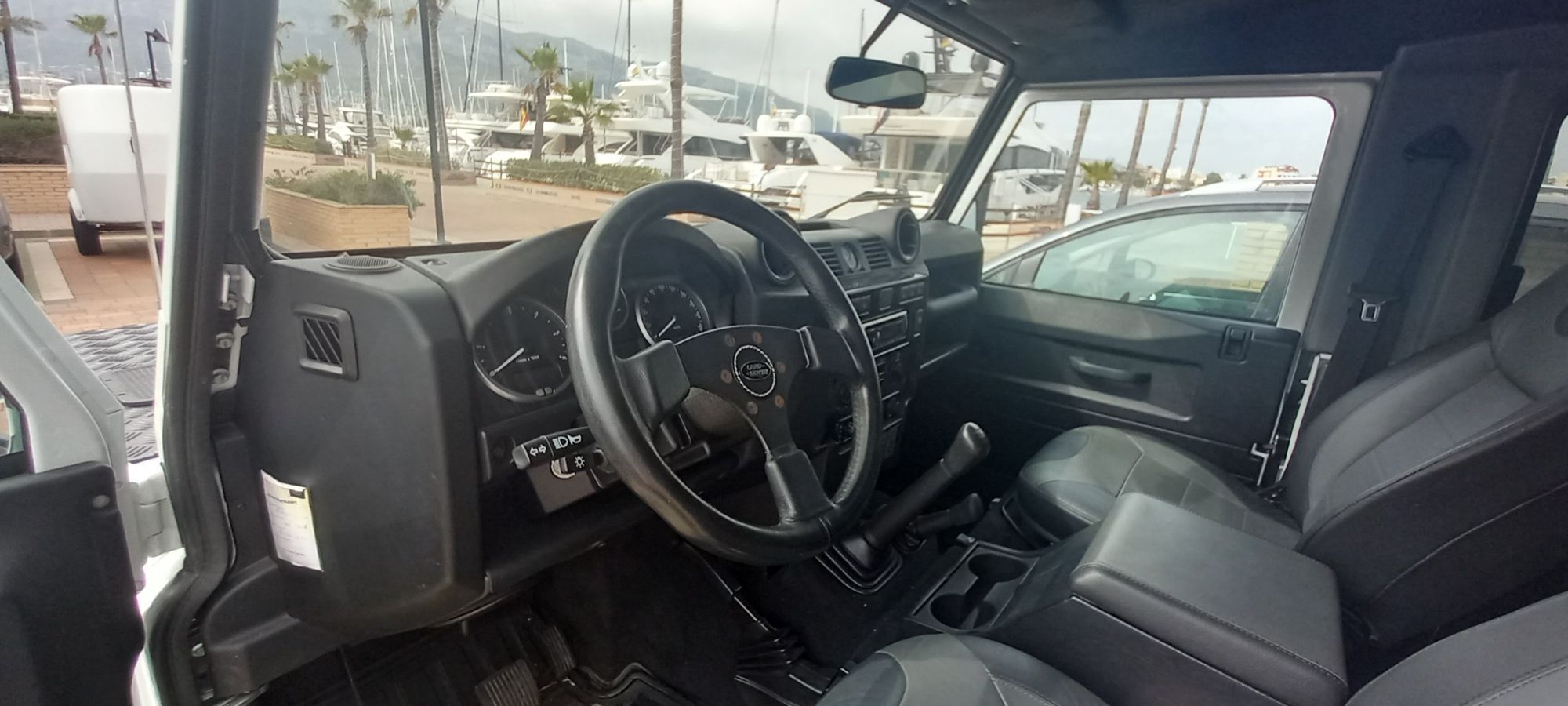 Foto del LAND ROVER Defender 90 SW SE