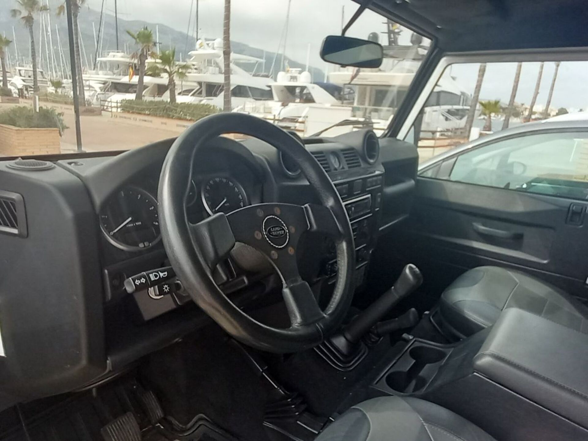 Imagen 2 de LAND ROVER Defender