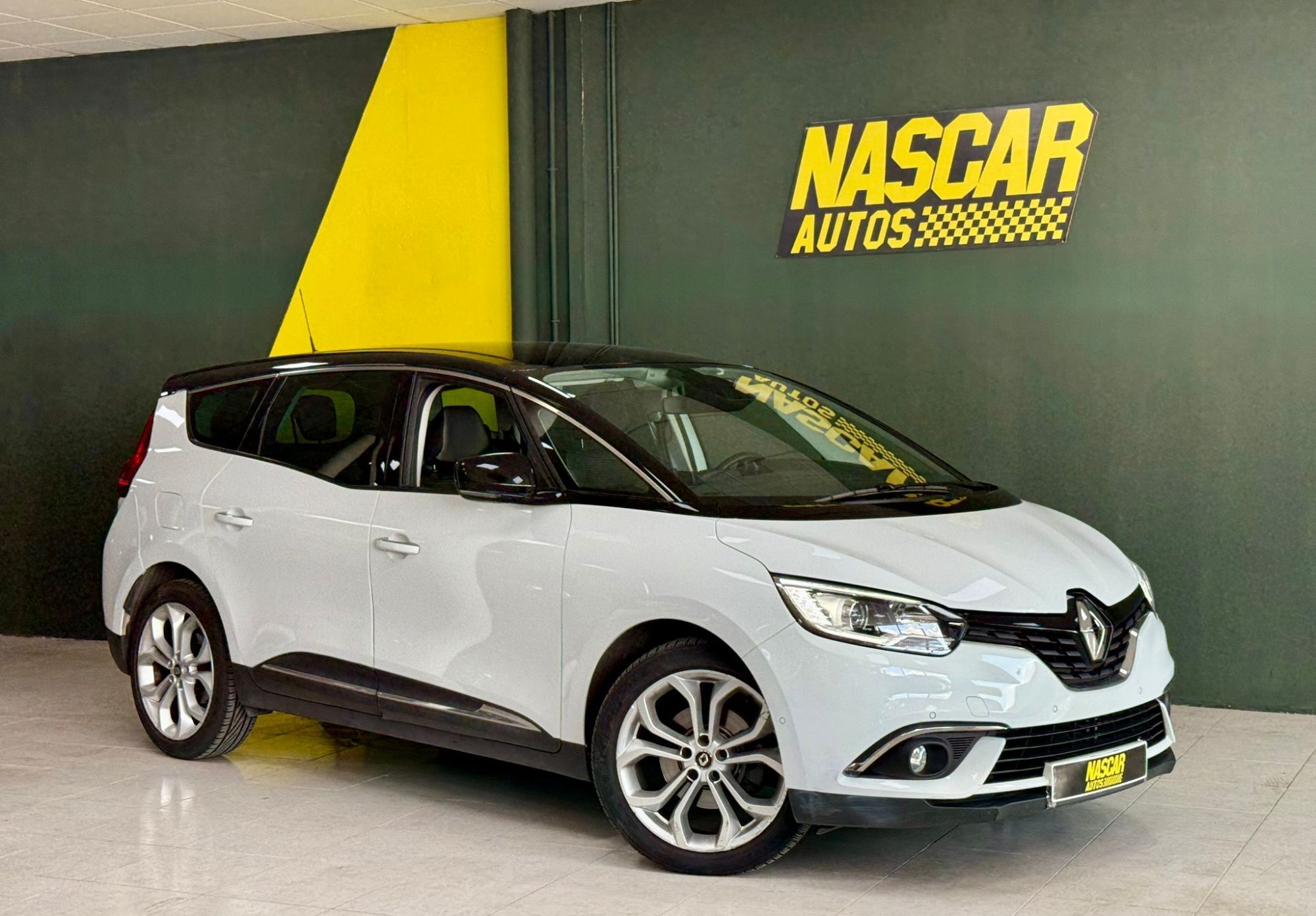 RENAULT Scenic (Grand Scénic dCi Limited Blue 88kW) en Valencia
