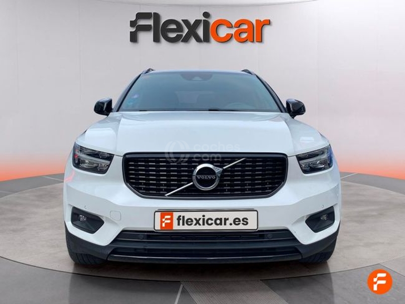 Foto del VOLVO XC40 T3 Momentum Aut.