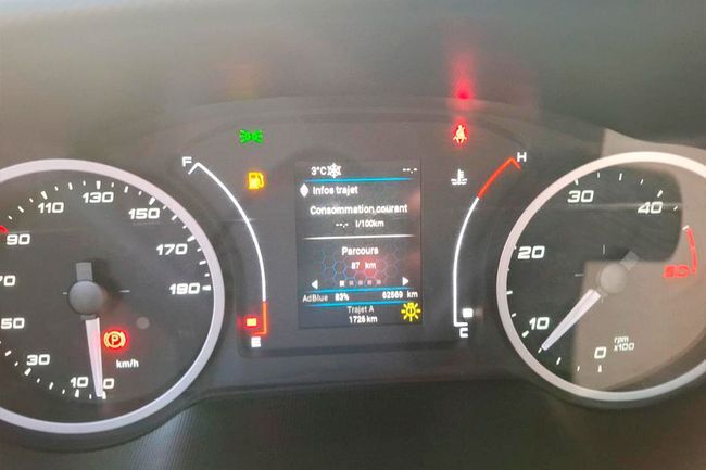 Foto del IVECO Daily Chasis Cabina 35S16 3450 160