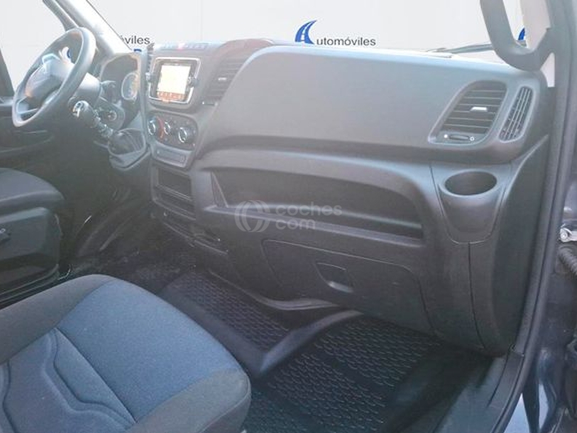 Foto del IVECO Daily Chasis Cabina 35S16 3450 160