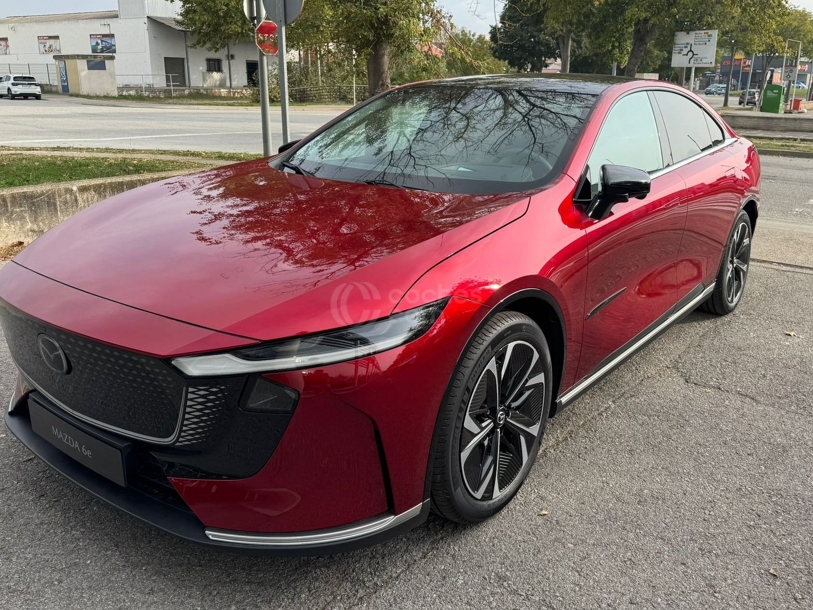 Foto del MAZDA Mazda 6e e EV Gran Autonomía Takumi 245