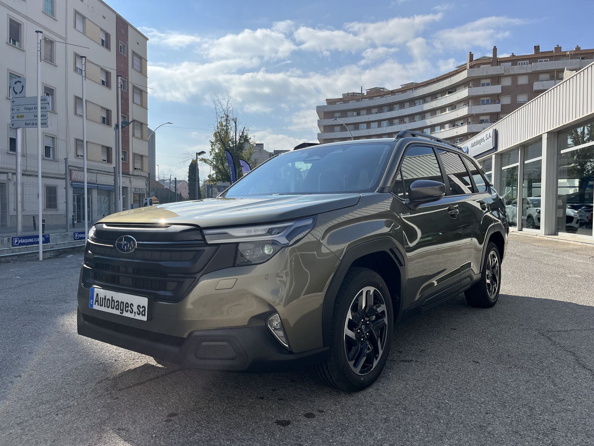 SUBARU Forester (2.0i Hybrid Field) en Barcelona