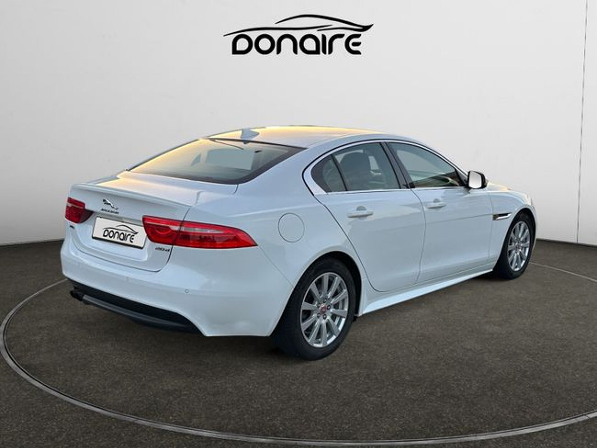 Imagen 3 de JAGUAR XE