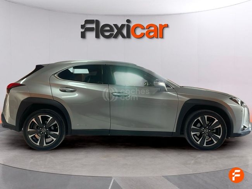 Foto del LEXUS UX 250h Business 4WD