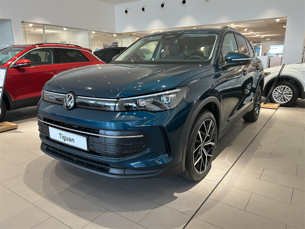 VOLKSWAGEN Tiguan (