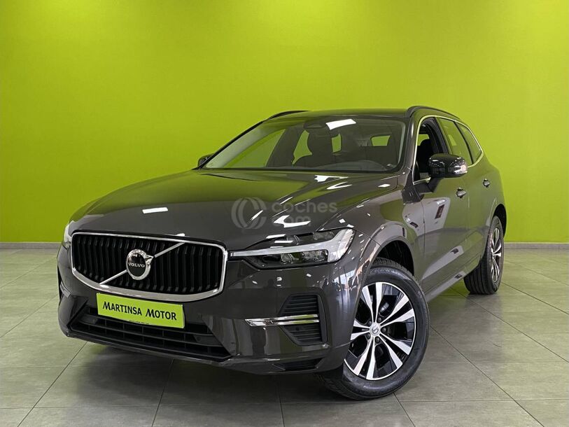 Foto del VOLVO XC60 B4 Momentum Pro FWD Aut.