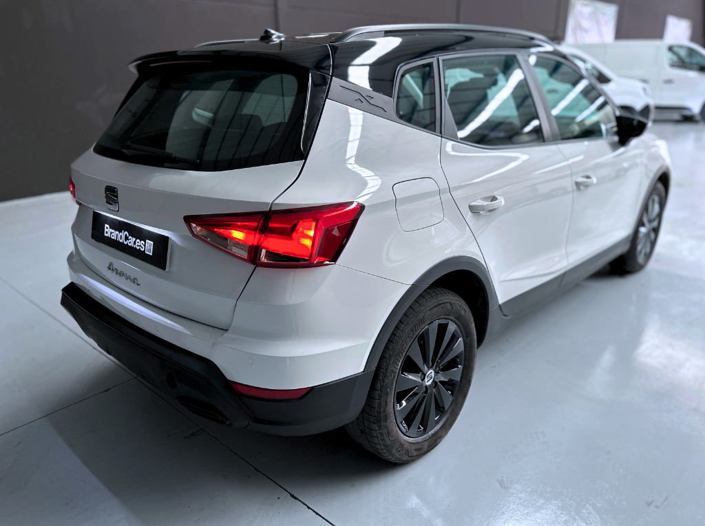 Foto del SEAT Arona 1.0 TSI S&S Reference XM 95