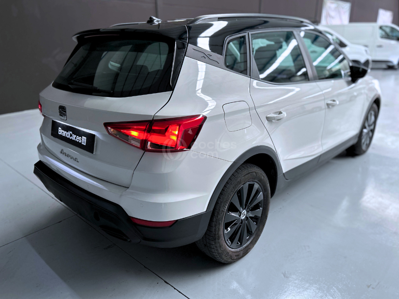 Foto del SEAT Arona 1.0 TSI S&S Reference XM 95