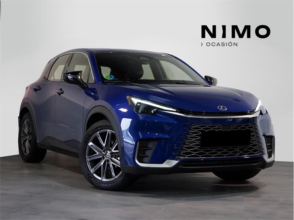 LEXUS LBX (1.5 136cv HEV Elegant+) en Sevilla