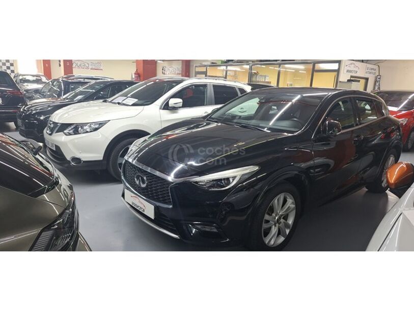 Foto del INFINITI Q30 1.6tc Premium 7DCT 156