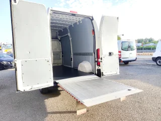Foto del PEUGEOT Boxer Furgón 2.0BlueHDI 435 L3H3 130