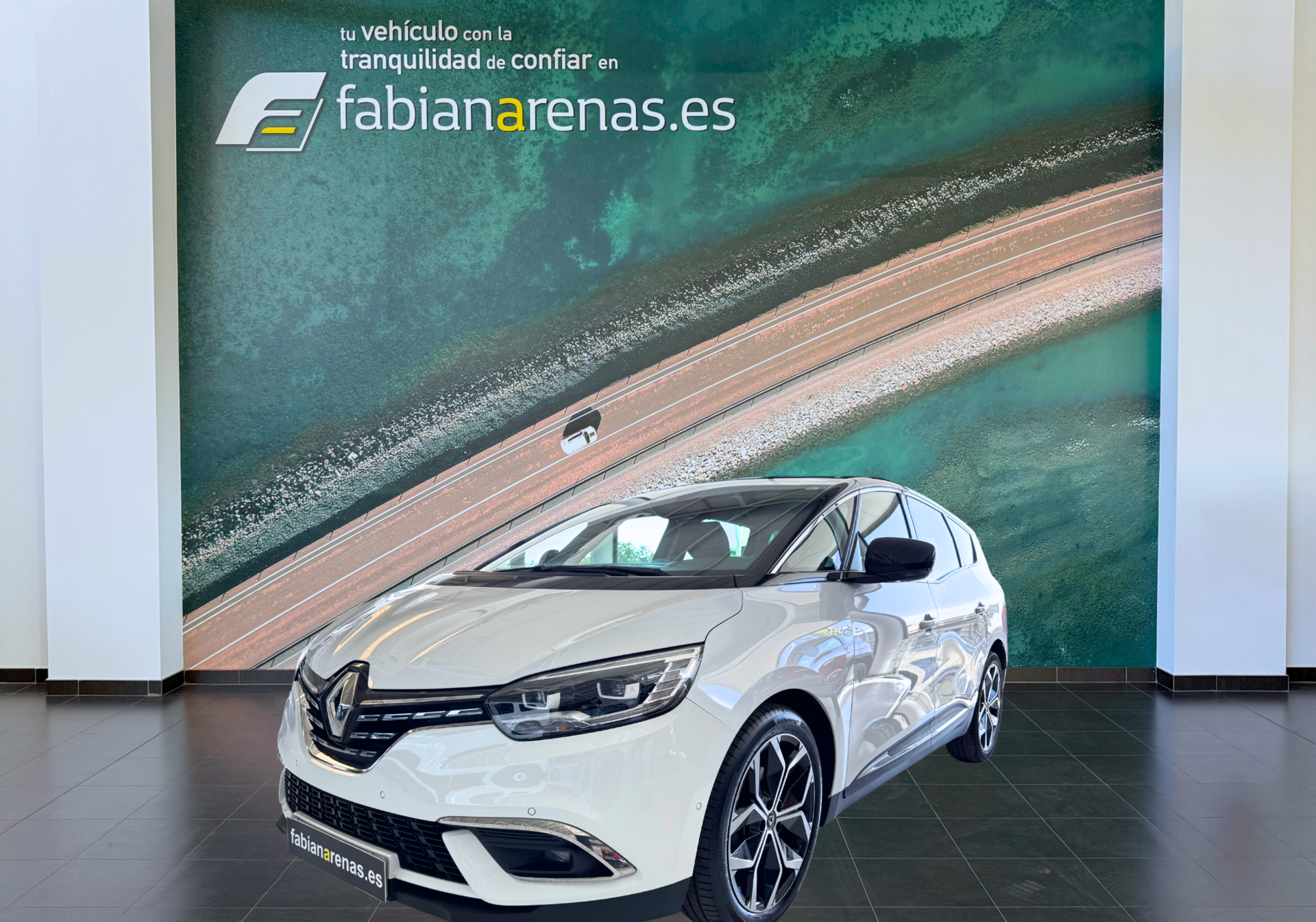 RENAULT Scénic (1.3 TCe 140cv EDC GPF Zen) en Granada