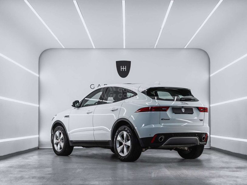 Foto del JAGUAR F-Pace 2.0i4D Pure Aut. AWD 180