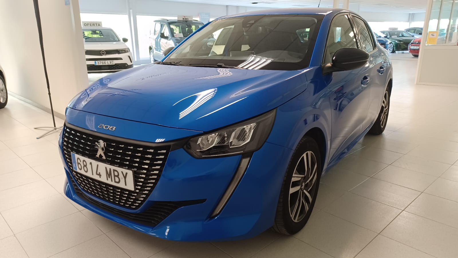 PEUGEOT 208 (PureTech 73kW (100CV) Allure Pack) en Barcelona