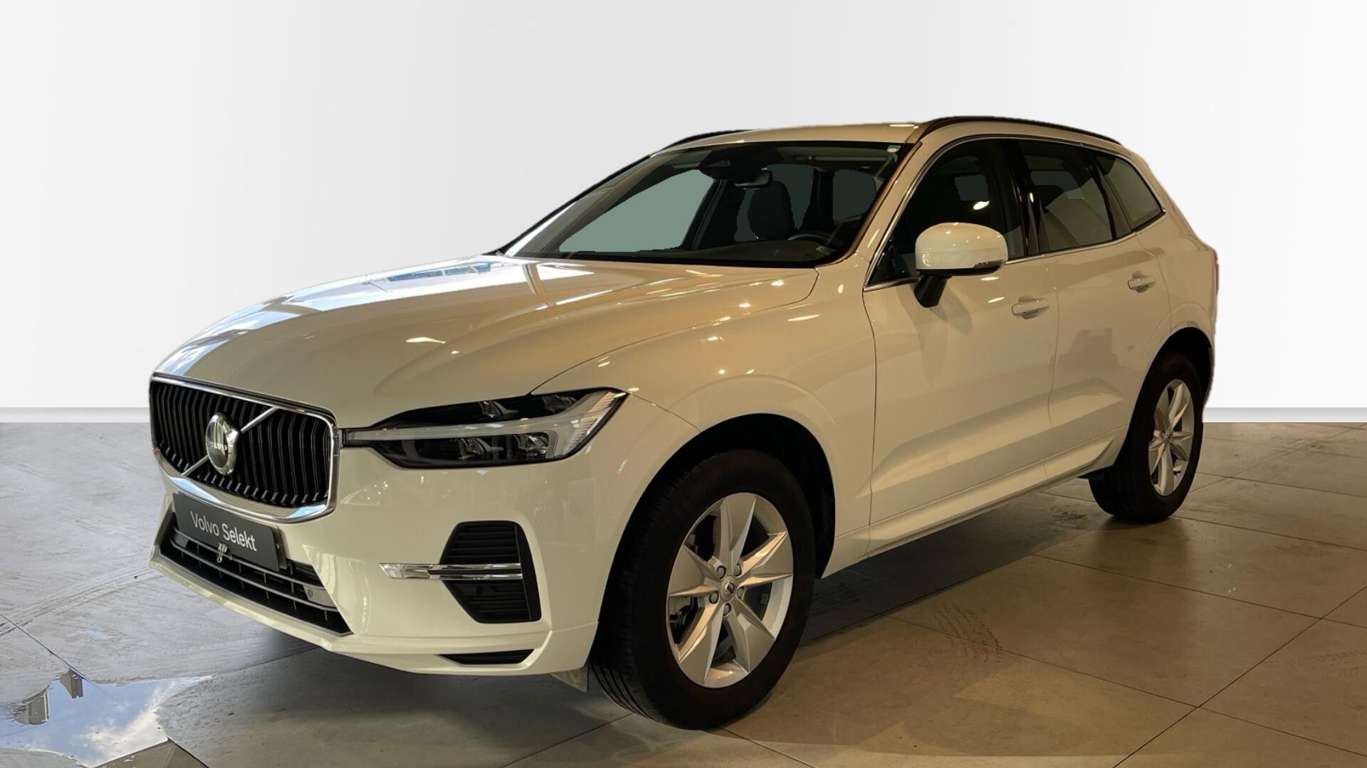 VOLVO XC60 (XC60 Momentum Pro, B4D mild hybrid (diésel)) en Sevilla