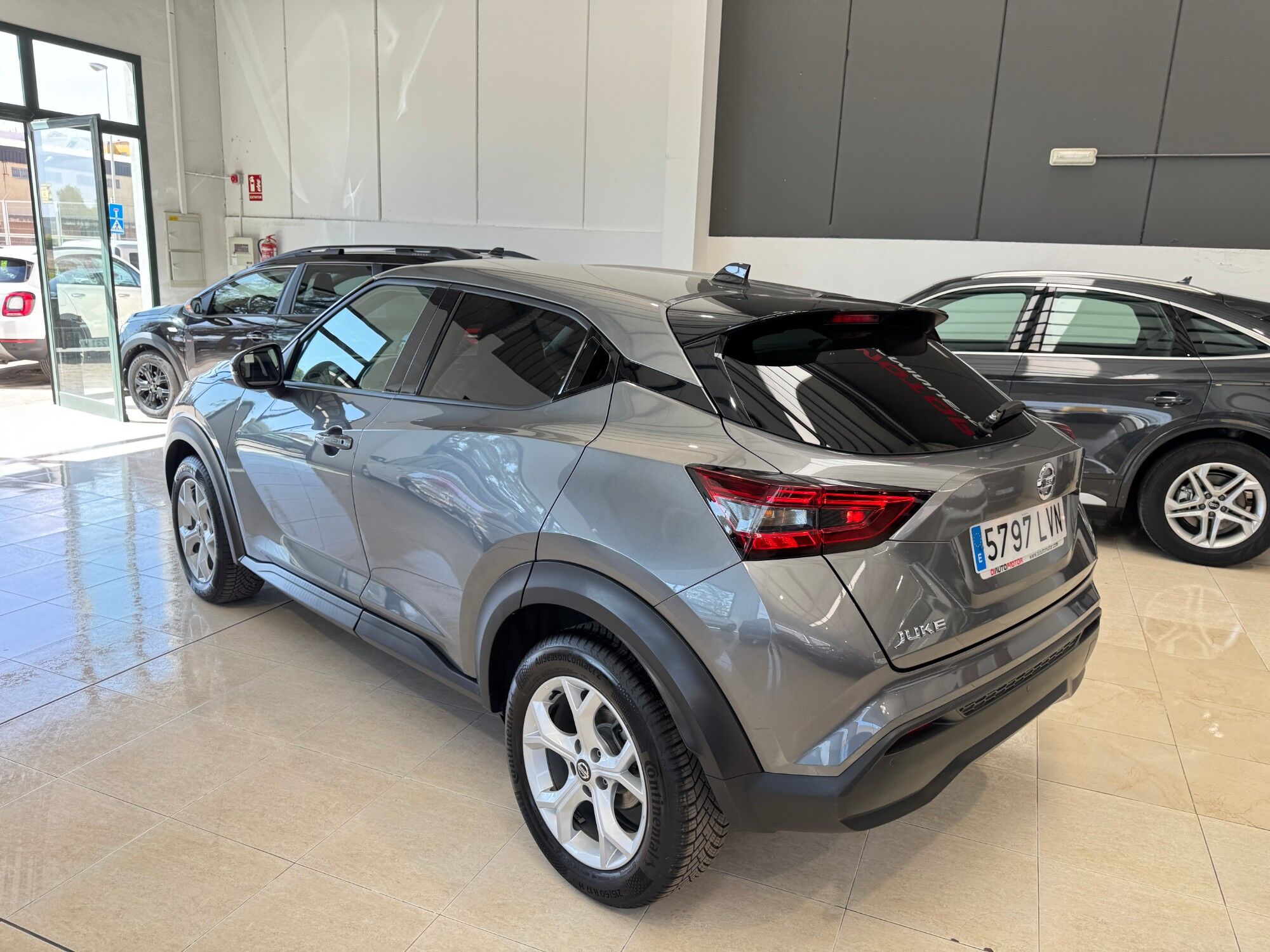 Foto del NISSAN Juke 1.0 DIG-T N-Connecta 4x2 DCT 7 114