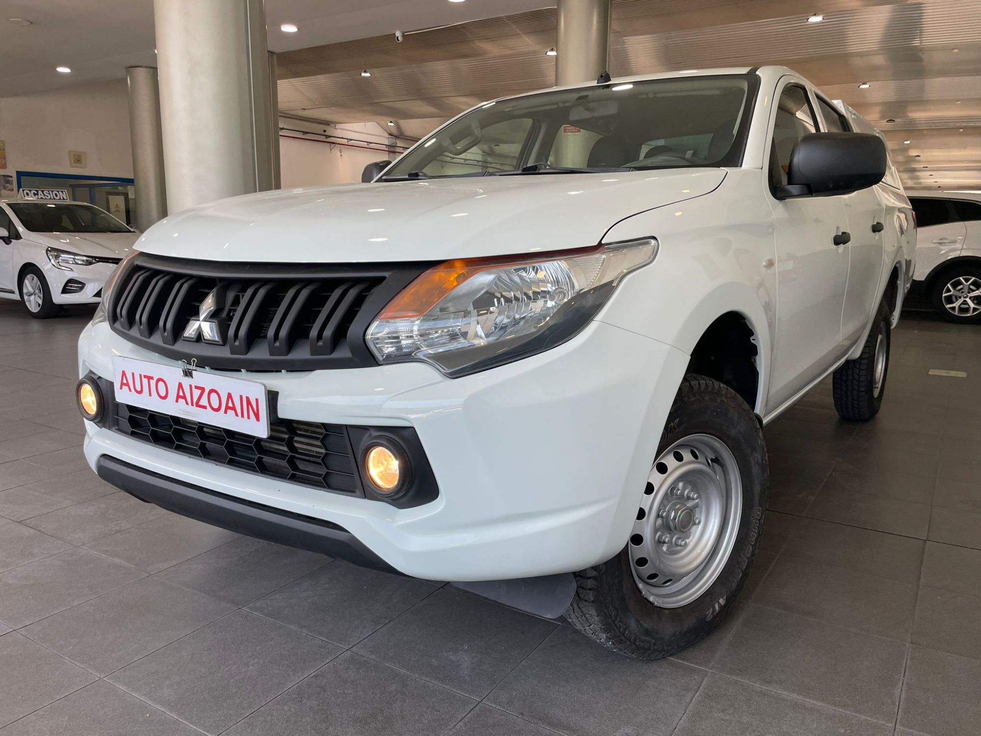 MITSUBISHI L200 (2.5DI-D Double Cab M-PRO) en Navarra