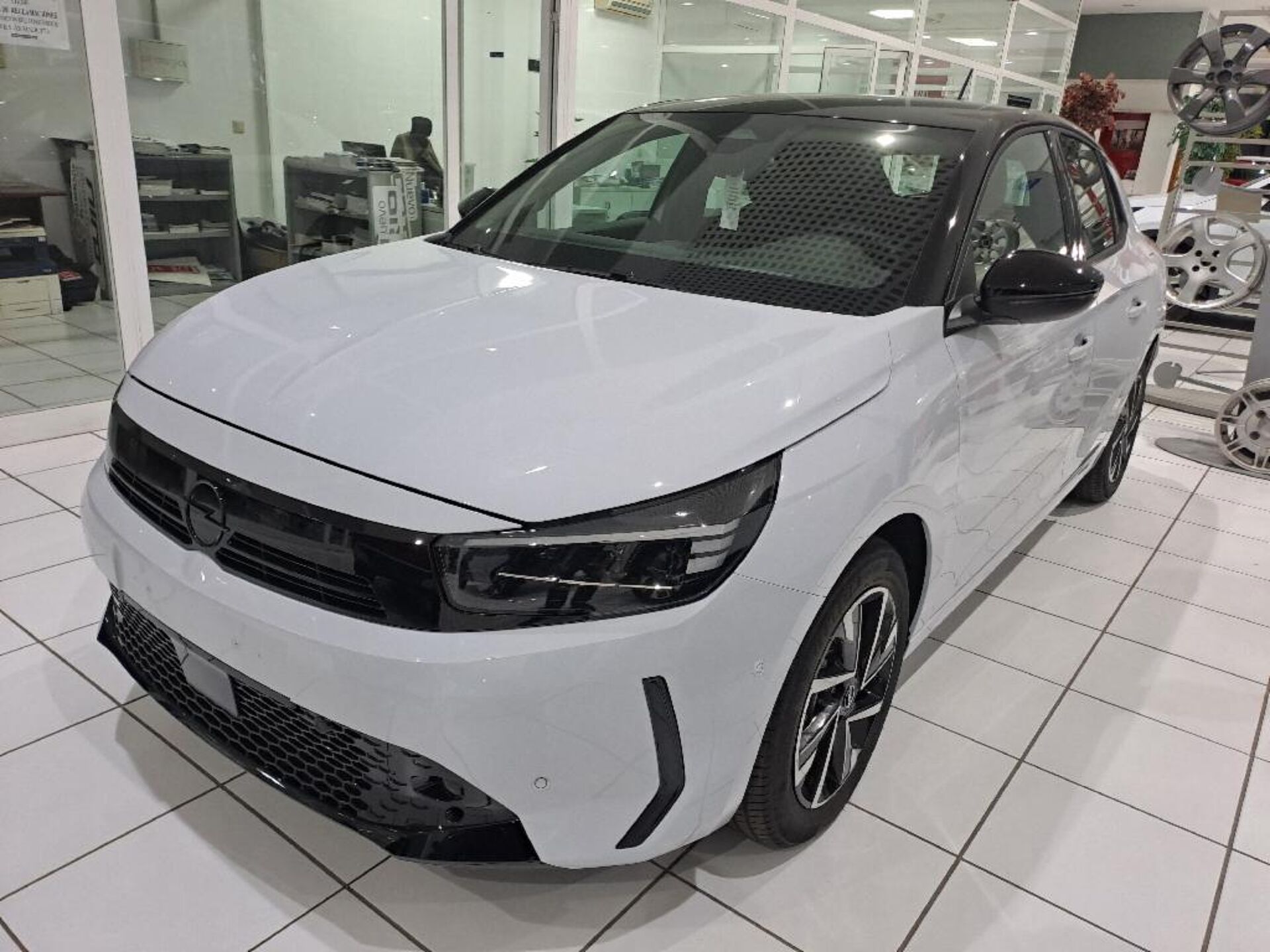 Imagen 2 de OPEL Corsa