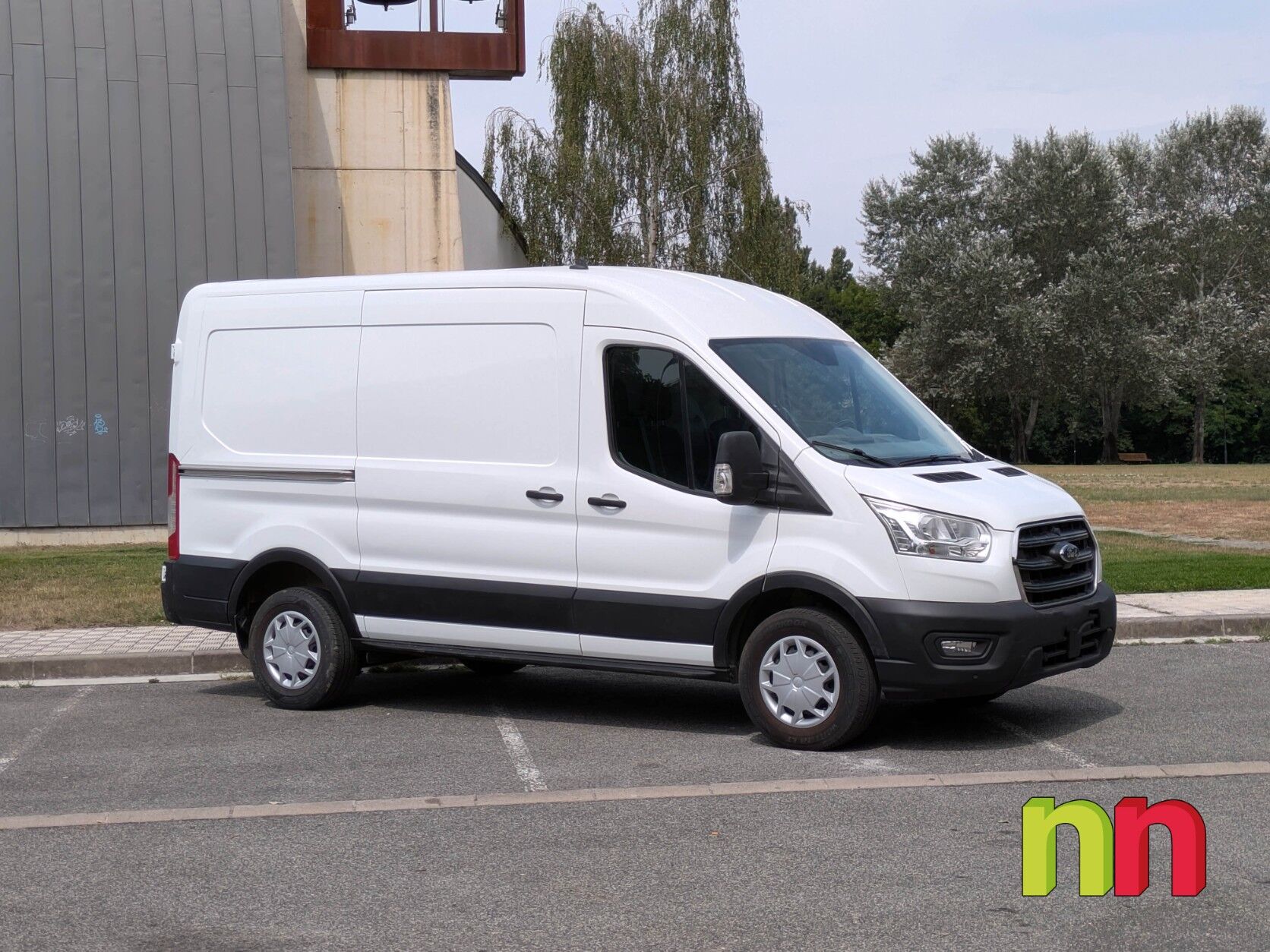 Foto del FORD Transit FT 330 L2 Van DCb. Trend 130