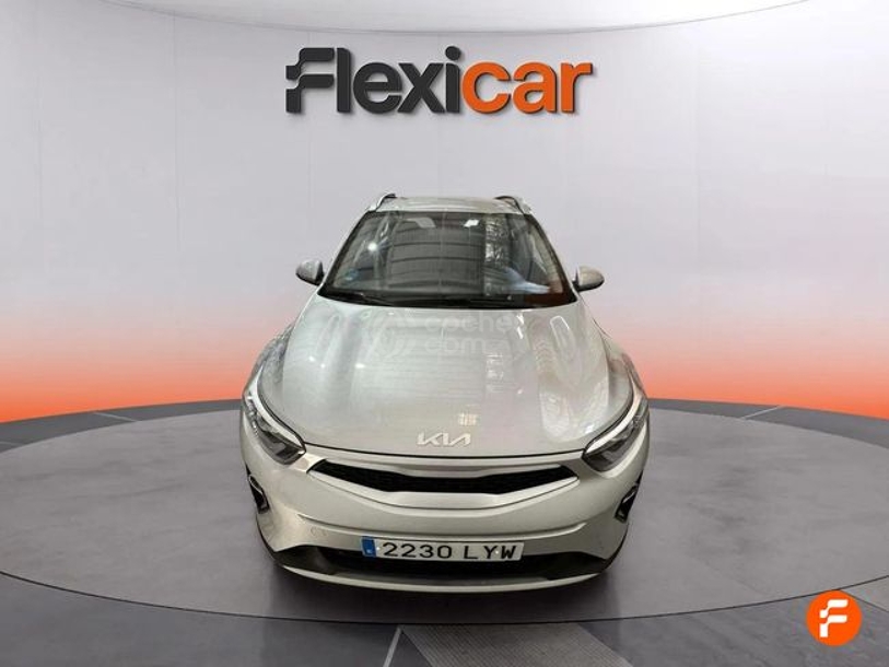 Foto del KIA Stonic 1.0 T-GDi MHEV iMT Concept Plus 100