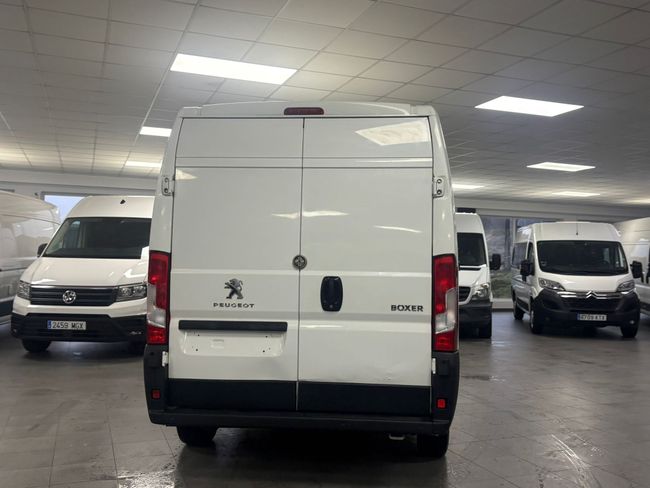 Foto del PEUGEOT Boxer Furgón 2.2BlueHDI 333 L2H2 S&S 120