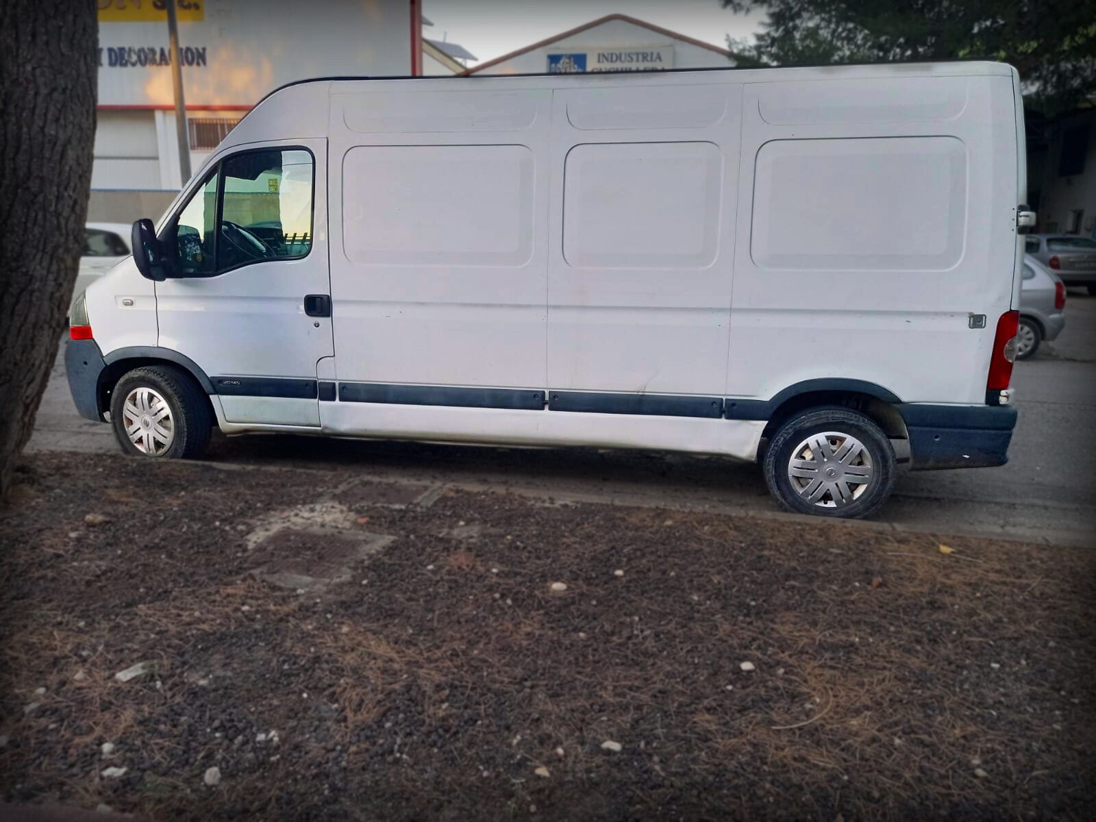 NISSAN Interstar (Inter. Fg. 2.5 L2H2 3500) en Alicante