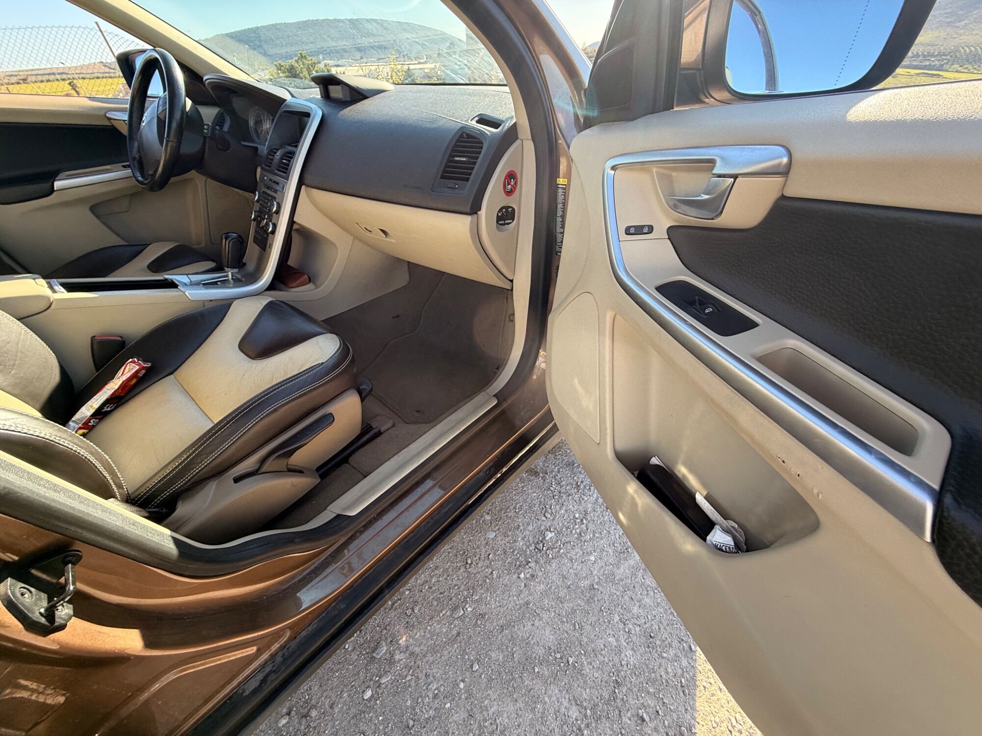 Foto del VOLVO XC60 2.4D Kinetic Aut.