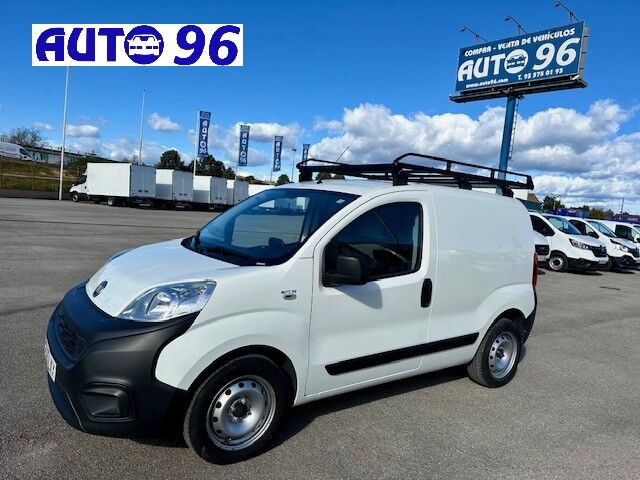 FIAT Fiorino (1.3 MTJ BASE 95 CARGO FURGON) en Barcelona