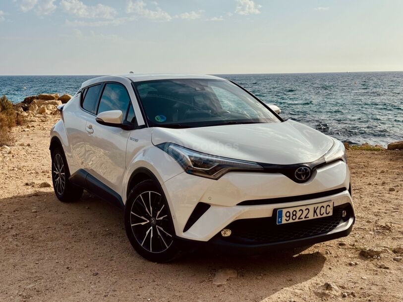 Foto del TOYOTA C-HR 125H Dynamic Plus