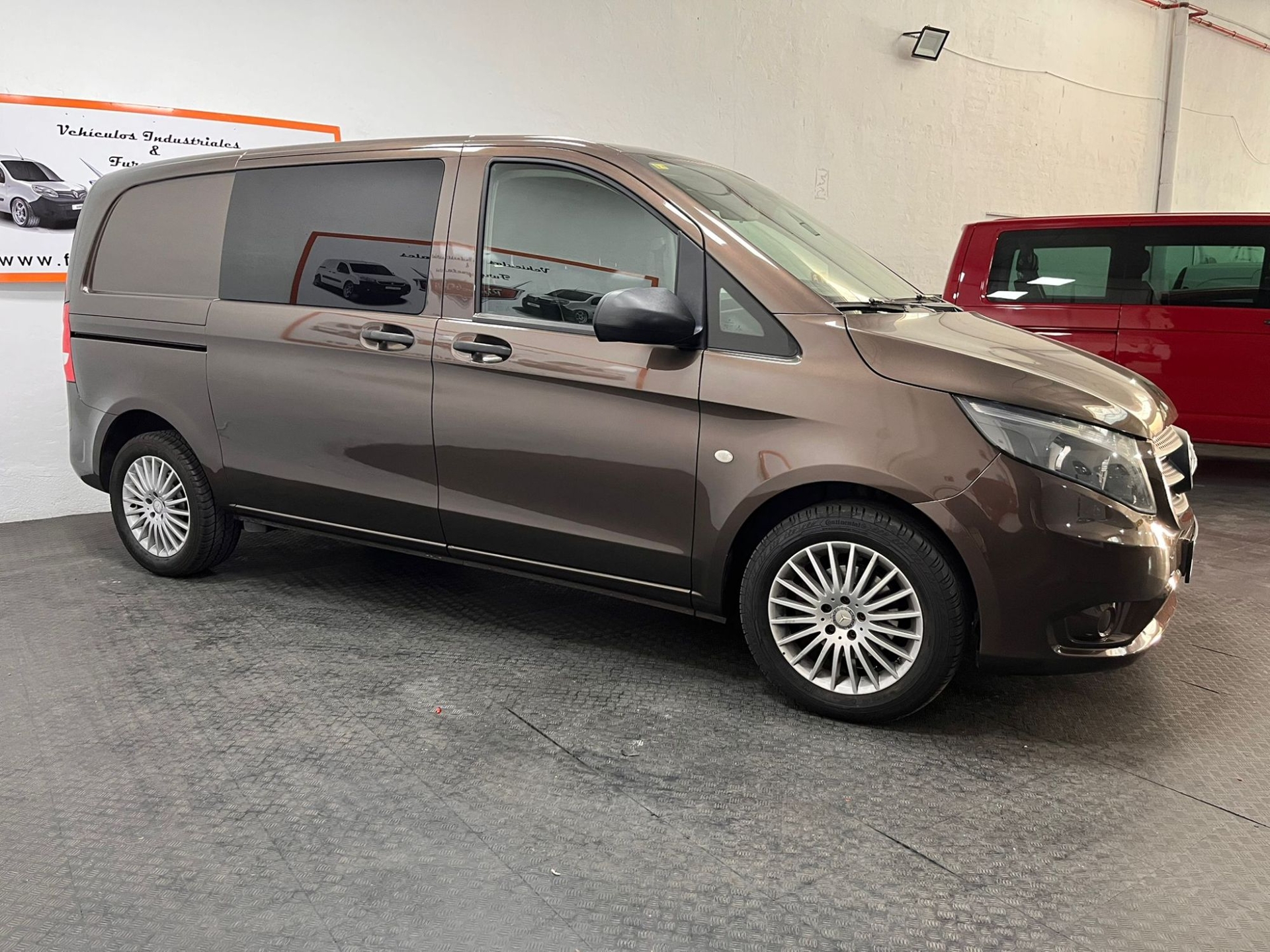 Imagen de MERCEDES Vito