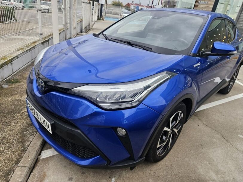 Foto del TOYOTA C-HR 180H Advance