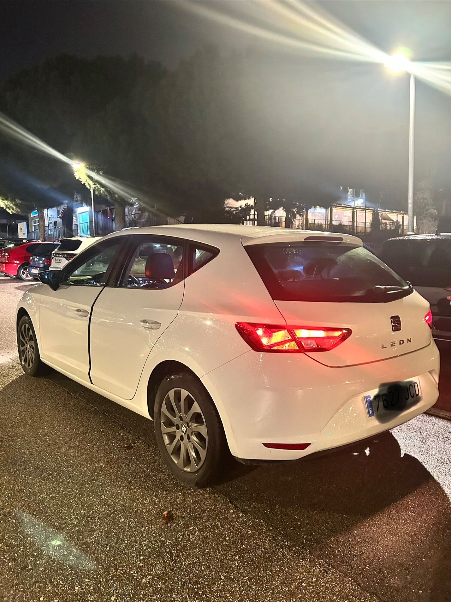 Foto del SEAT León SC 1.6TDI CR S&S Style DSG7 105