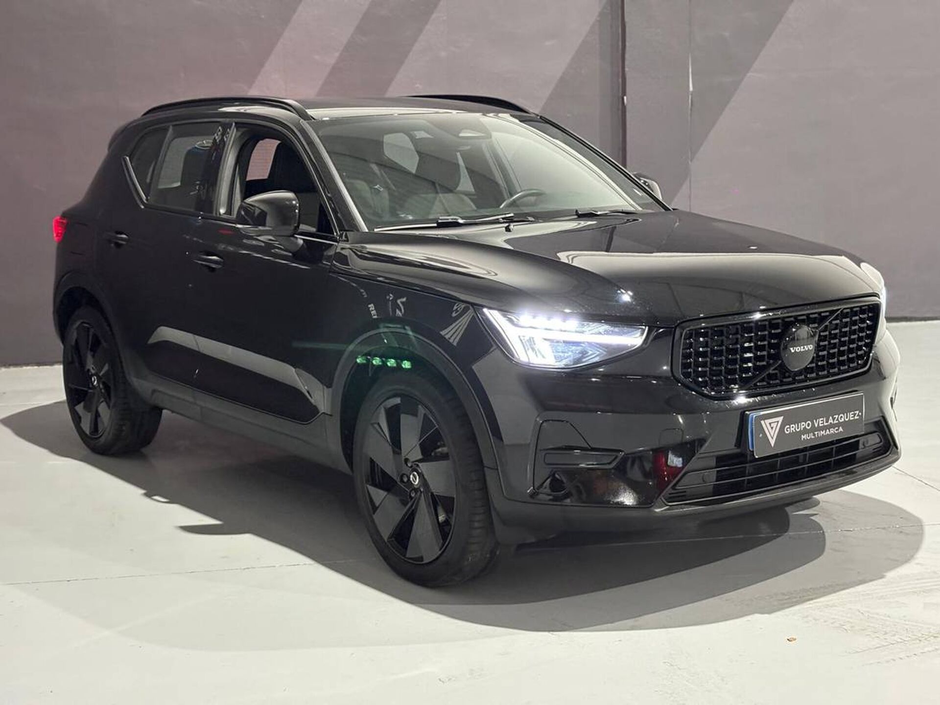 Imagen 2 de VOLVO XC40