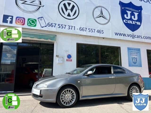 ALFA ROMEO GT (2.0 JTS 16V Distinctive) en Madrid