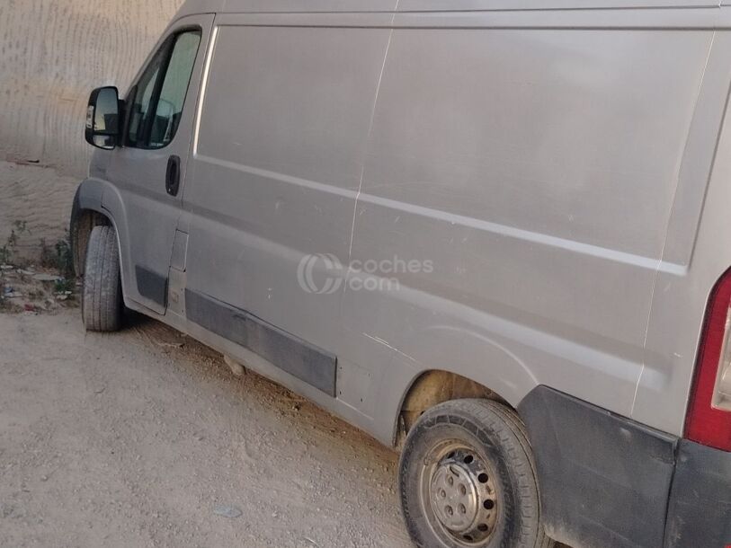 Foto del PEUGEOT Boxer Chasis Cabina 2.2HDI 335 L2 120