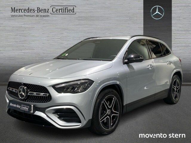 MERCEDES Clase GLA (200 D 110 kW (150 CV)) en Barcelona