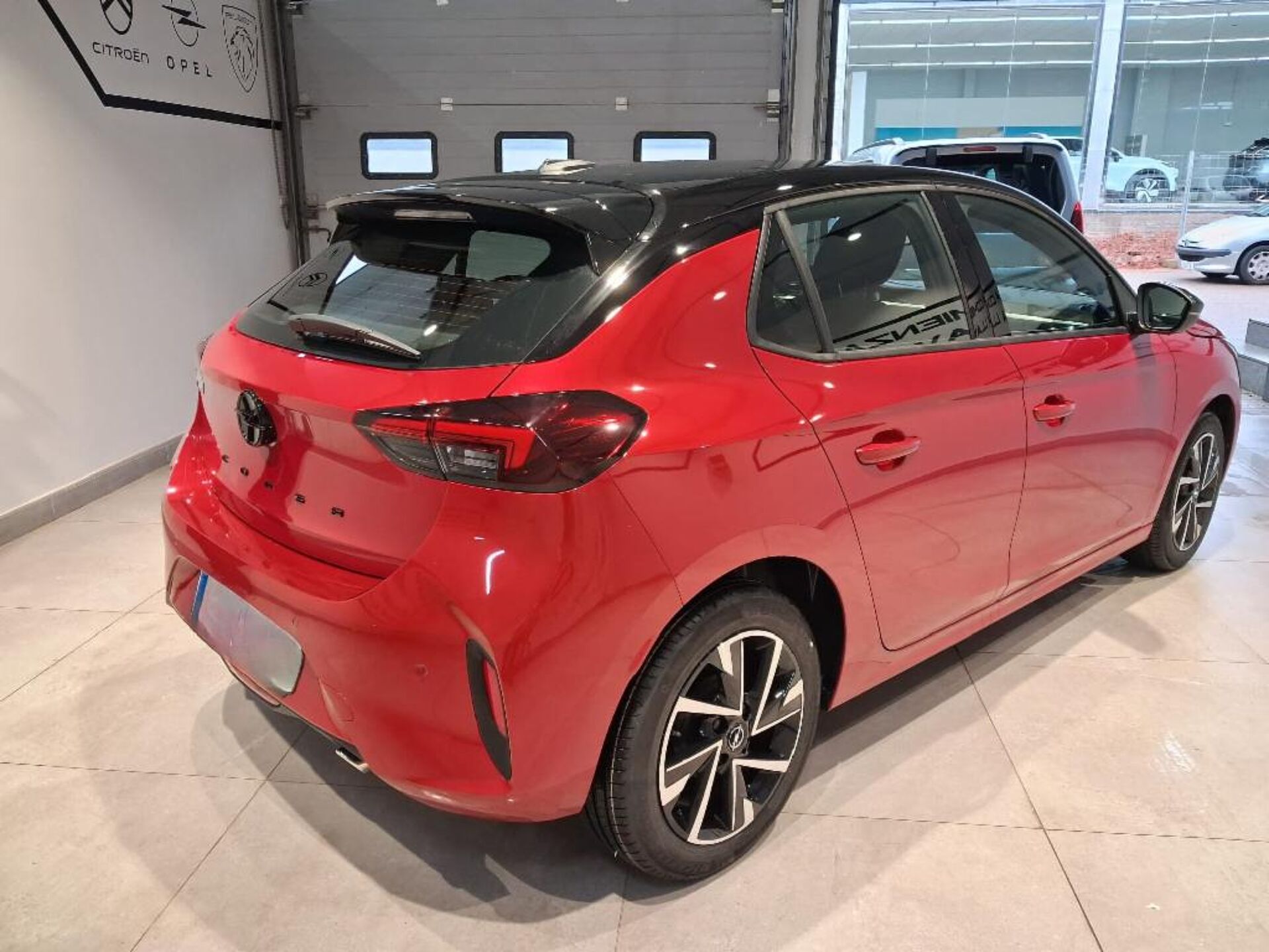 Imagen 2 de OPEL Corsa