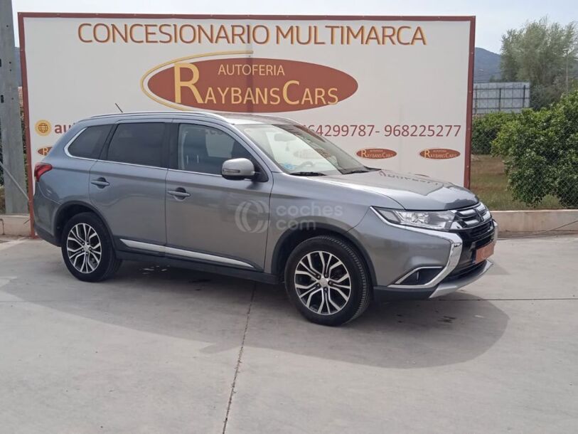 Foto del MITSUBISHI Outlander 220DI-D Motion 2WD 5pl.